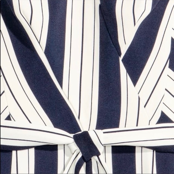 H&M Stripe Jumpsuit BNWT Sz 2 - Picture 3 of 4